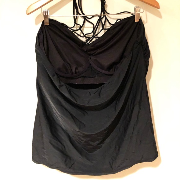 Black tankini halter top with net like design - Picture 3 of 4